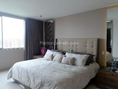 Apartamento de 3 alcobas en venta en El Poblado, Medellín, 160 m² · foto 10 de 18