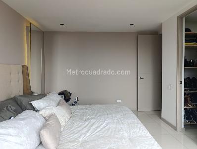 Apartamento de 3 alcobas en venta en El Poblado, Medellín, 160 m² · foto 12 de 18