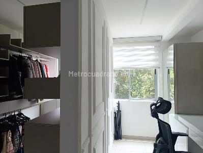 Apartamento de 3 alcobas en venta en El Poblado, Medellín, 160 m² · foto 14 de 18