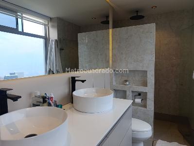 Apartamento de 3 alcobas en venta en El Poblado, Medellín, 160 m² · foto 15 de 18