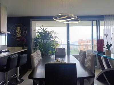 Apartamento de 3 alcobas en venta en El Poblado, Medellín, 160 m² · foto 6 de 18