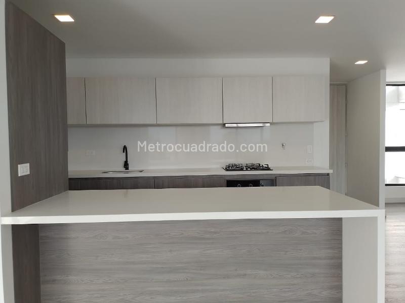 Piso – Medellín - Más
