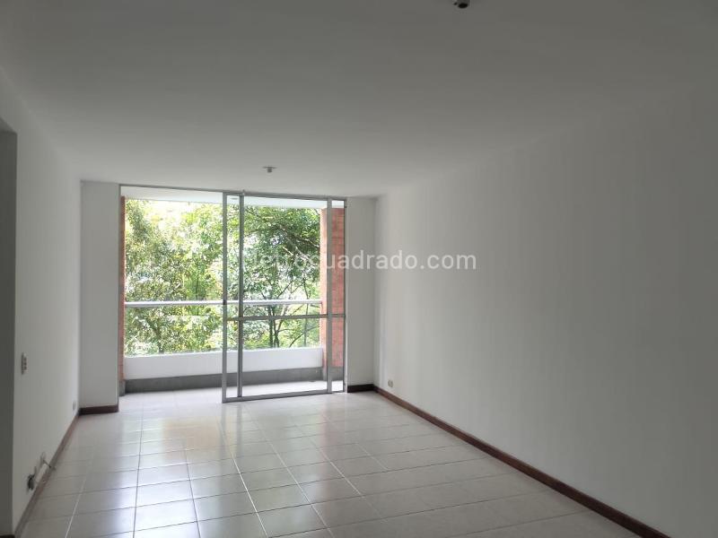 Apartamento Moderno de 2 Alcobas con Piscina en El Poblado - 2