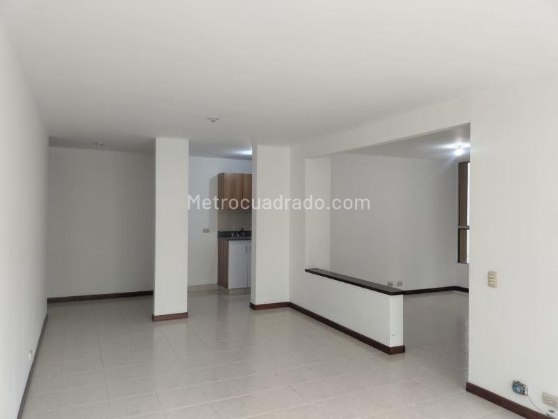 Apartamento Moderno de 2 Alcobas con Piscina en El Poblado - 4