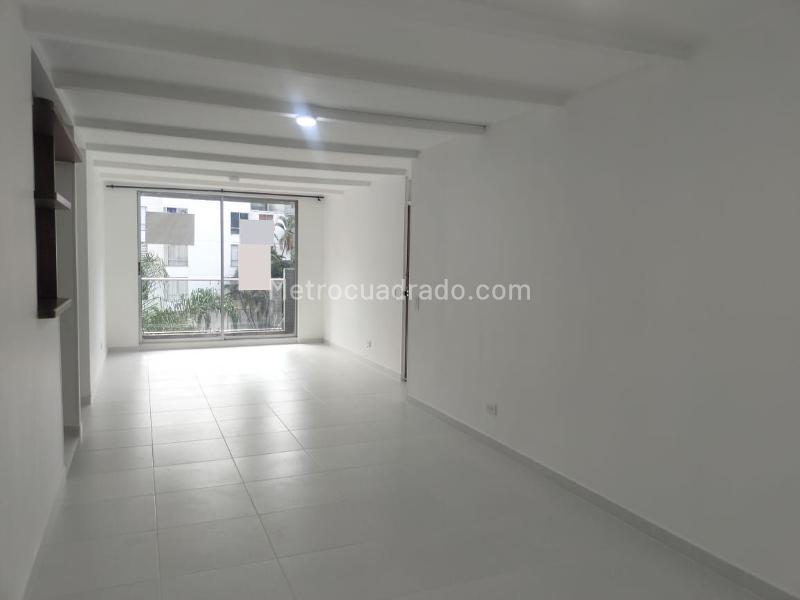 Apartamento de 3 Alcobas en El Poblado (Conjunto Cerrado)