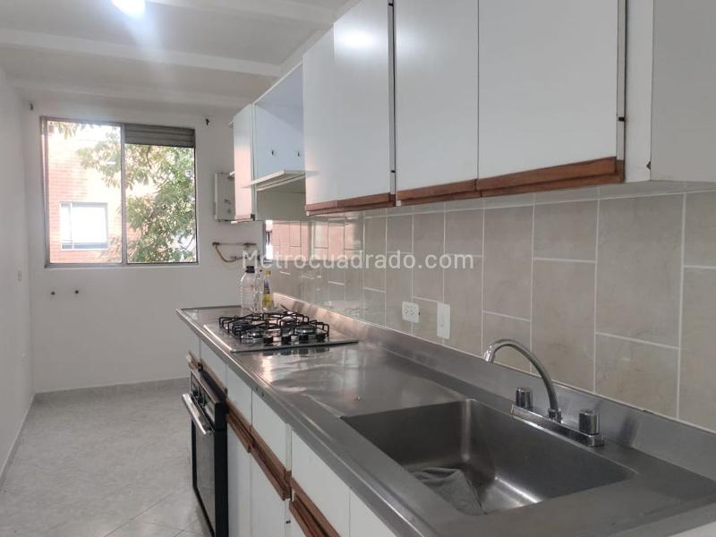 Apartamento de 3 Alcobas en El Poblado (Conjunto Cerrado) - 5