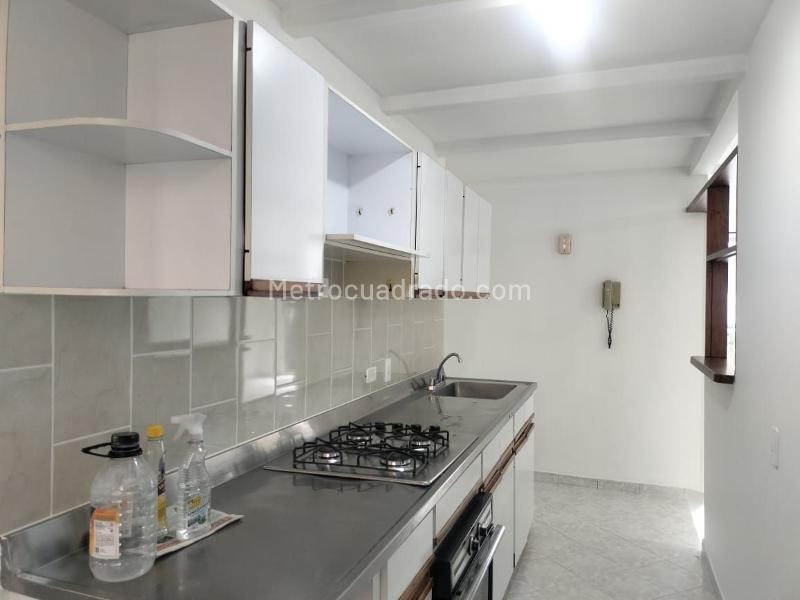 Apartamento de 3 Alcobas en El Poblado (Conjunto Cerrado) - 6