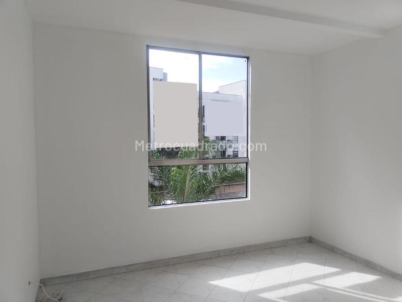 Apartamento de 3 Alcobas en El Poblado (Conjunto Cerrado) - 9