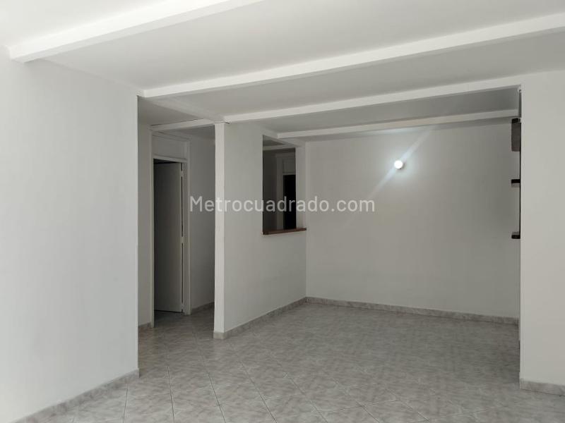 Spacious 3BR Apartment in El Poblado - 3
