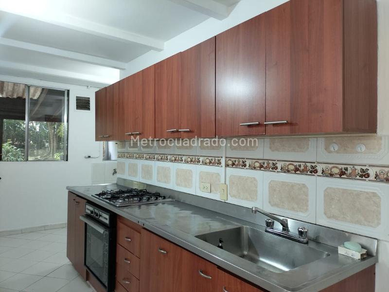 Spacious 3BR Apartment in El Poblado - 5