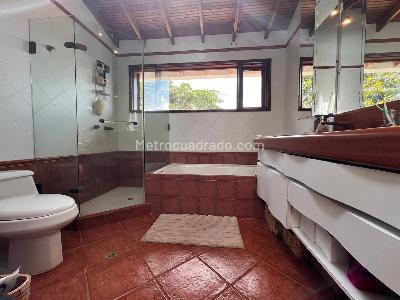 Casa de 4 alcobas en venta en Llanogrande, Rionegro, 500 m² · foto 12 de 20