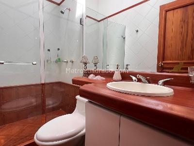Casa de 4 alcobas en venta en Llanogrande, Rionegro, 500 m² · foto 14 de 20