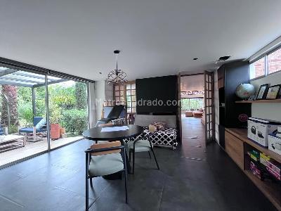 Casa de 4 alcobas en venta en Envigado, Envigado, 650 m² · foto 14 de 20