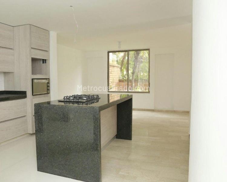 3BR House for Rent in El Poblado Gated Community (4 Baths) - 5