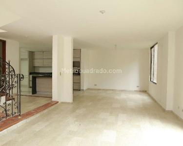 Casa de 3 alcobas en venta en El Poblado, Medellín, 280 m² · foto 3 de 11