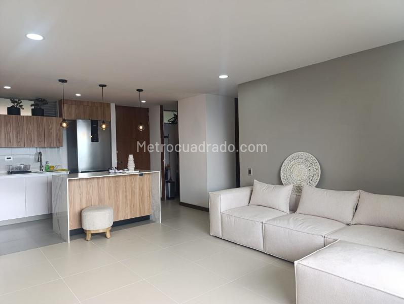 Furnished 3BR Apartment in El Poblado - 3