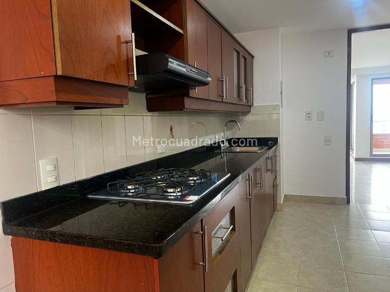 3BR Apartment with Pool in El Poblado - 9