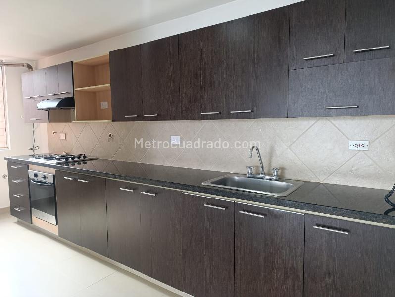 Apartment in Medellín, El Tesoro, El Poblado - Más