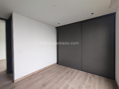 Apartamento de 3 alcobas en venta en Altos Del Poblado, Medellín, 140 m² · foto 10 de 14