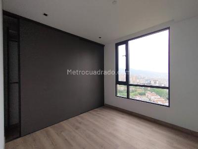 Apartamento de 3 alcobas en venta en Altos Del Poblado, Medellín, 140 m² · foto 12 de 14