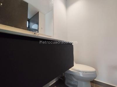 Apartamento de 3 alcobas en venta en Altos Del Poblado, Medellín, 140 m² · foto 13 de 14