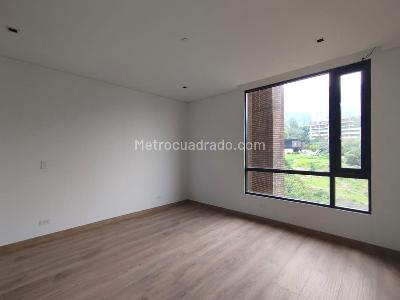 Apartamento de 3 alcobas en venta en Altos Del Poblado, Medellín, 140 m² · foto 6 de 14