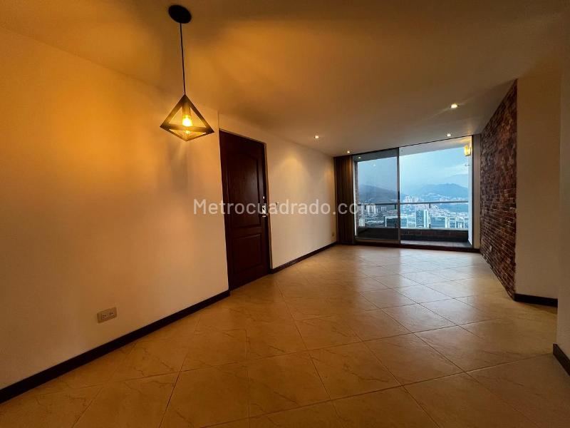 2BR Apartment in EL POBLADO (72 m²)