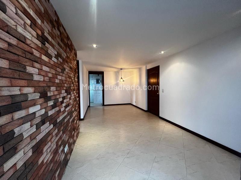 2BR Apartment in EL POBLADO (72 m²) - 2
