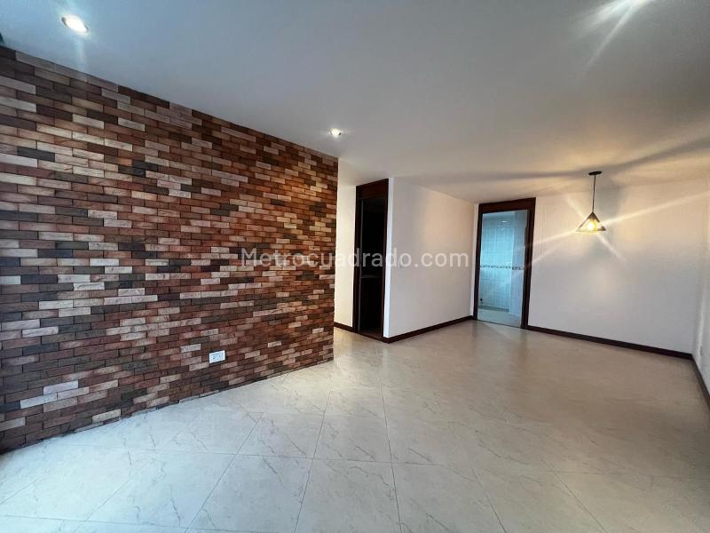 2BR Apartment in EL POBLADO (72 m²) - 3