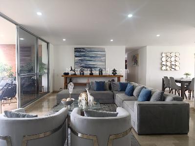 Apartamento de 3 alcobas en venta en El Poblado, Medellín, 222 m² · foto 3 de 20
