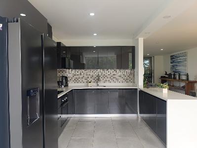 Apartamento de 3 alcobas en venta en El Poblado, Medellín, 222 m² · foto 8 de 20