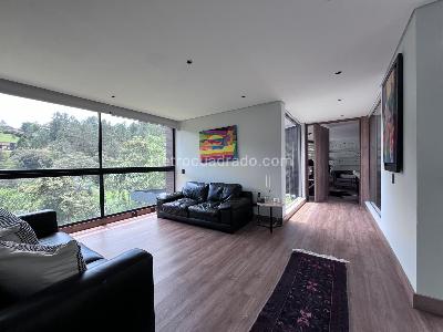 Casa de 4 alcobas en arriendo en Envigado, Envigado, 361 m² · foto 9 de 19