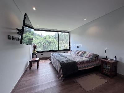 Casa de 4 alcobas en venta en Envigado, Envigado, 361 m² · foto 11 de 19