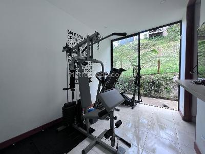 Casa de 4 alcobas en venta en Envigado, Envigado, 390 m² · foto 8 de 20