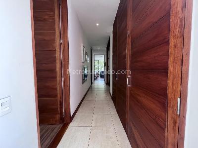 Casa de 4 alcobas en venta en Envigado, Envigado, 390 m² · foto 9 de 20