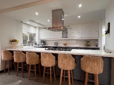 Casa de 5 alcobas en venta en Envigado, Envigado, 450 m² · foto 5 de 19
