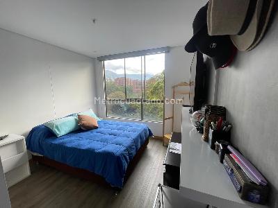 Apartamento de 3 alcobas en venta en El Poblado, Medellín, 123 m² · foto 8 de 11