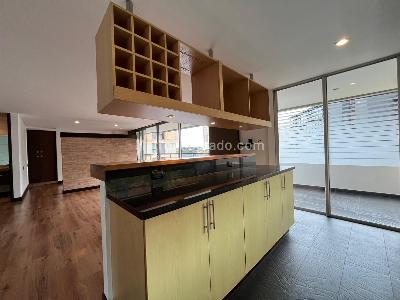 Apartamento de 2 alcobas en venta en El Poblado, Medellín, 136 m² · foto 6 de 19