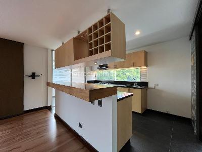 Apartamento de 2 alcobas en venta en El Poblado, Medellín, 136 m² · foto 9 de 19
