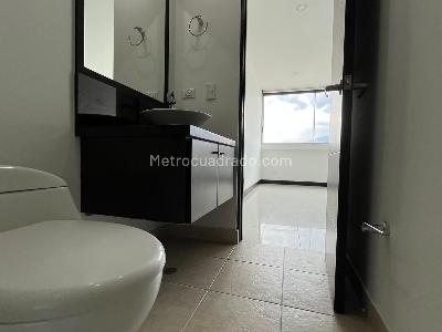 Apartamento de 1 alcoba en arriendo en Alejandría, Medellín, 53 m² · foto 10 de 11