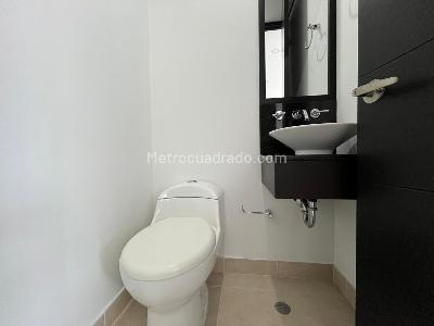 Apartamento de 1 alcoba en arriendo en Alejandría, Medellín, 53 m² · foto 11 de 11