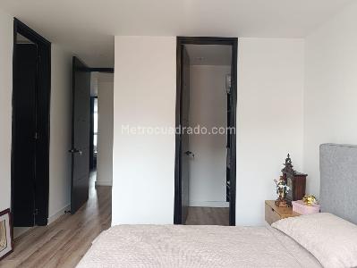 Apartamento de 3 alcobas en venta en El Poblado, Medellín, 218 m² · foto 13 de 20