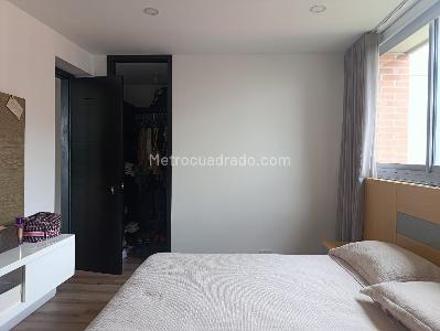 Apartamento de 3 alcobas en venta en El Poblado, Medellín, 218 m² · foto 15 de 20