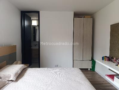 Apartamento de 3 alcobas en venta en El Poblado, Medellín, 218 m² · foto 16 de 20