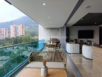Apartamento de 3 alcobas en venta en El Poblado, Medellín, 218 m² · foto 20 de 20
