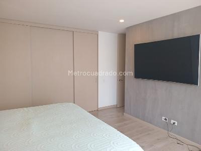 Apartamento de 2 alcobas en venta en El Poblado, Medellín, 122 m² · foto 10 de 18