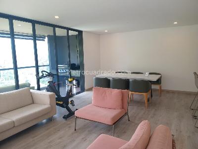 Apartamento de 2 alcobas en venta en El Poblado, Medellín, 122 m² · foto 3 de 18
