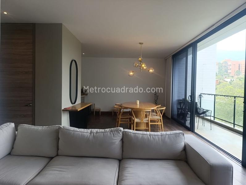 Apartamento Amoblado de 2 Alcobas en El Poblado San Lucas