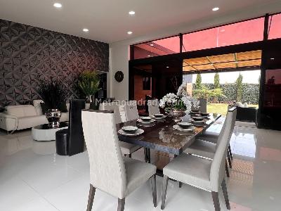 Casa en arriendo en Envigado, Envigado · foto 3 de 18