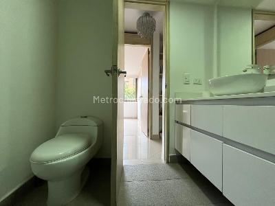 Apartamento de 4 alcobas en venta en El Poblado, Medellín, 265 m² · foto 20 de 20